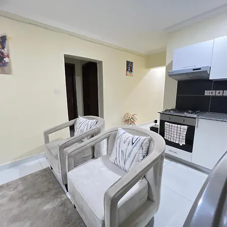 Fully Furnished 2 Bedroom Apartment With A Spacious Balcony Behind Gateway Mall 10 Minutes To Jkia,5Min To Sgr With Ac,Washing Machine And Lift Nairobi Exterior photo
